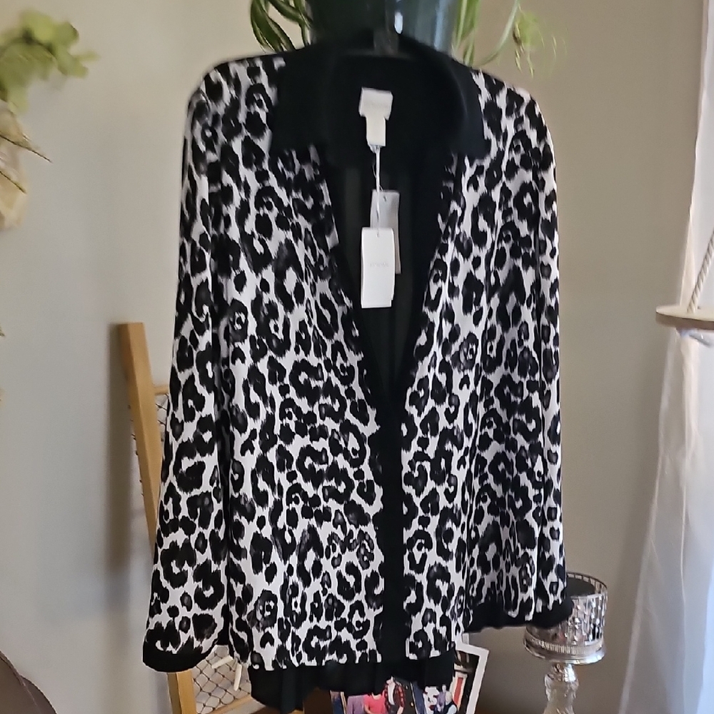 Chico's Leopard Block Brianne Blouse Black Pleated Back